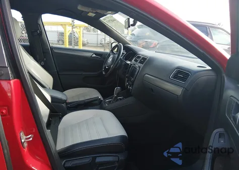 2016 Volkswagen Jetta 1.8T Sport z USA, uszkodzony, nr VIN 3VWD17AJ4GM236346